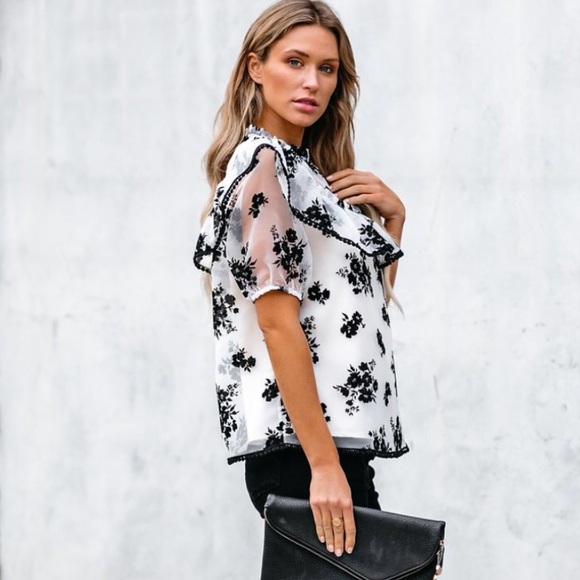 VICI Zinnia Ruffle Statement Blouse | Feminine Elegant | Black & White | Size‎ M - Picture 9 of 11